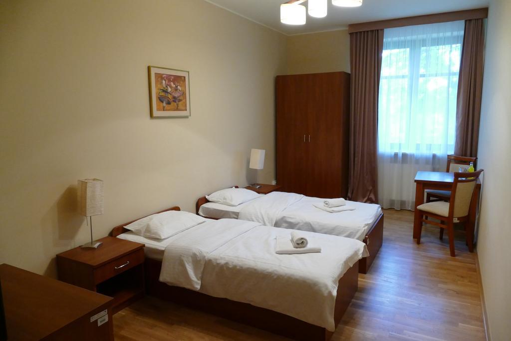 Ckm Centrum Konferencyjne Mazowsze Otrębusy Esterno foto